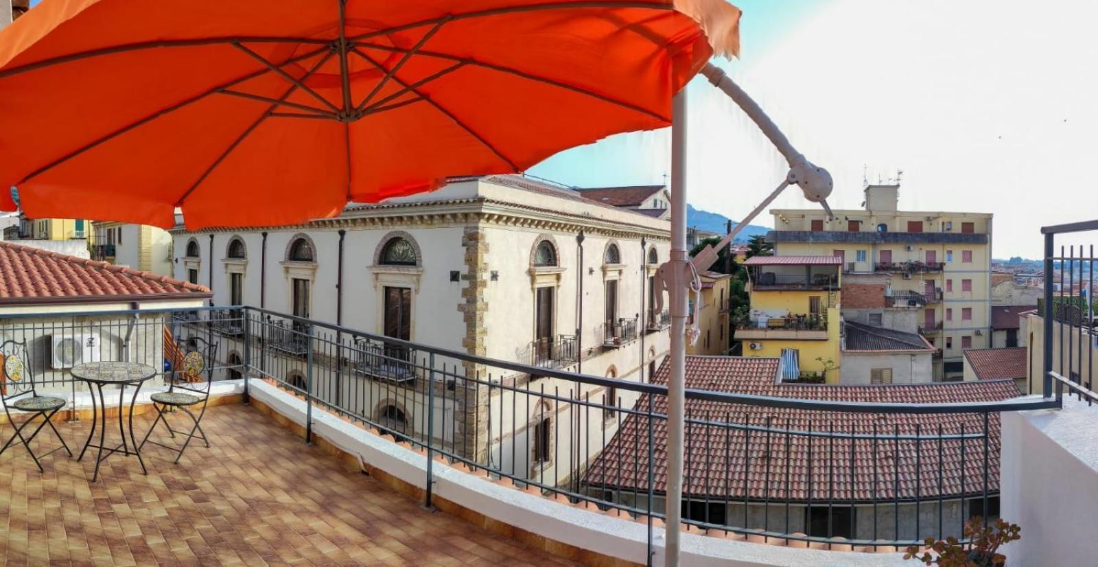 Отель Petite Etoile Сант'Агата-ди-Милите Экстерьер фото